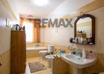Bagno - Apartment CORSO VITTORIO EMANUELE
 
2, Floridia - photo 18