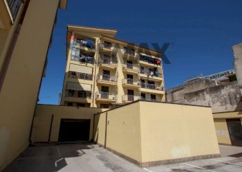 Edificio all\'aperto - Apartment CORSO VITTORIO EMANUELE
 
2, Floridia - photo 27