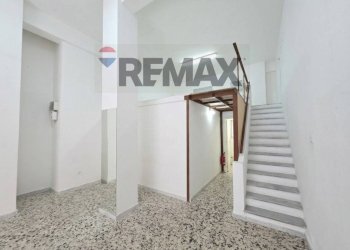 Scale - Commercial Premises Via Tommaseo
 
47, Cagliari - photo 3