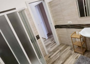 Bagno - Three-room apartment Via Riccardo Casalaina
 
2/A, Catania - photo 9