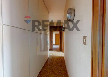 Hall / corridoio - Apartment Largo San Francesco
 
23, Manfredonia - photo 31