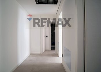 Hall / corridoio - Trilocale VIA MORALI, Bergamo - foto 8