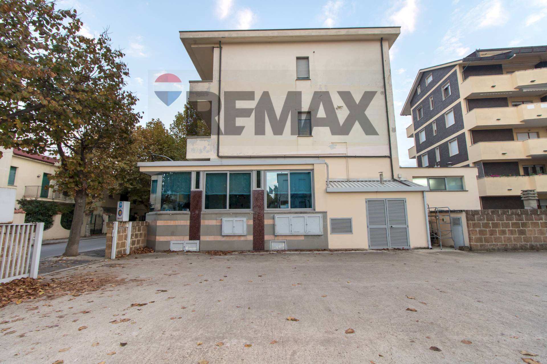 Edificio all\'aperto - Locale Commerciale Viale D'Annunzio
62, Francavilla al Mare - foto 3