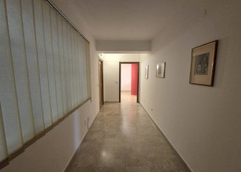 Foto 11 - Office Via Briuccia
 
52, Palermo - photo 11