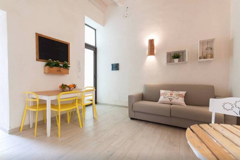 Foto 1 - Two-room apartment Vicolo Carini
 
10, Palermo - photo 1