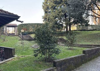 Giardino - Ufficio Via San Martino
 
67, Rho - foto 4
