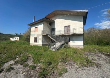 Casa all\'aperto - Casa indipendente C/da CAPITORTO
 
snc, Casalduni - foto 2