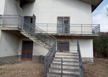 Casa all\'aperto - Casa indipendente C/da CAPITORTO
 
snc, Casalduni - foto 4
