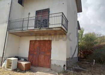 Casa all\'aperto - Casa indipendente C/da CAPITORTO
 
snc, Casalduni - foto 6