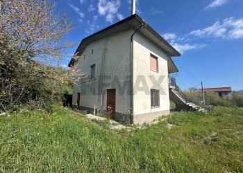 Casa all\'aperto - Casa indipendente C/da CAPITORTO
 
snc, Casalduni - foto 8