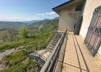 Balcone - Casa indipendente C/da CAPITORTO
 
snc, Casalduni - foto 11