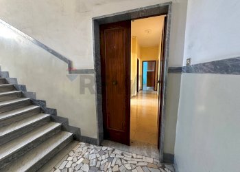 Ricezione / Lobby - Trilocale via leonardo bianchi
 
2, Benevento - foto 5