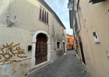 Edificio all\'aperto - Independent house Benevento - photo 7