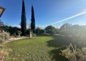 Giardino - Casa indipendente C/da Roseto
 
snc, Benevento - foto 24