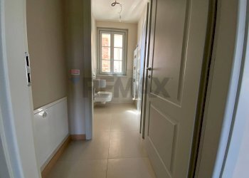 Bagno piano terra - Trilocale Via Sant'Isidoro
 
1, Bogogno - foto 7
