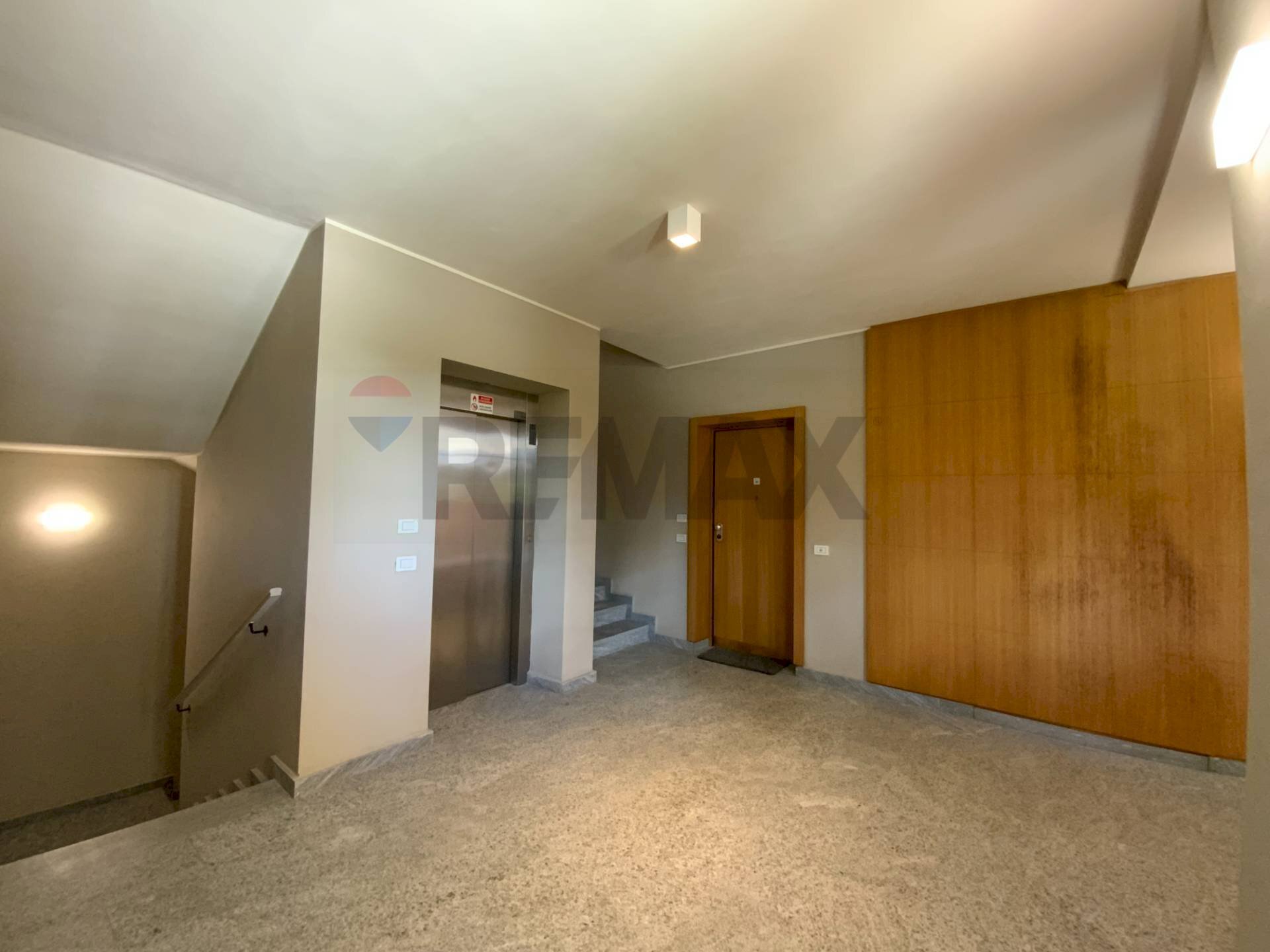 Ingresso da esterno - Trilocale Via Sant'Isidoro
 
1, Bogogno - foto 1