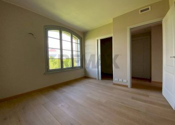 Camera - Trilocale Via Sant'Isidoro
 
1, Bogogno - foto 4