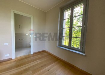 Camera e bagno - Trilocale Via Sant'Isidoro
 
1, Bogogno - foto 9
