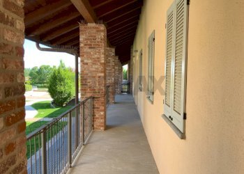 Balcone di ingresso - Bilocale Via Sant'Isidoro
 
1, Bogogno - foto 1