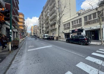 Edificio all\'aperto - Locale Commerciale Via Bernardo Cavallino
63, Napoli - foto 5