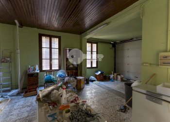 Foto 2 - Commercial Premises via san rocco
 
1, Isorella - photo 2