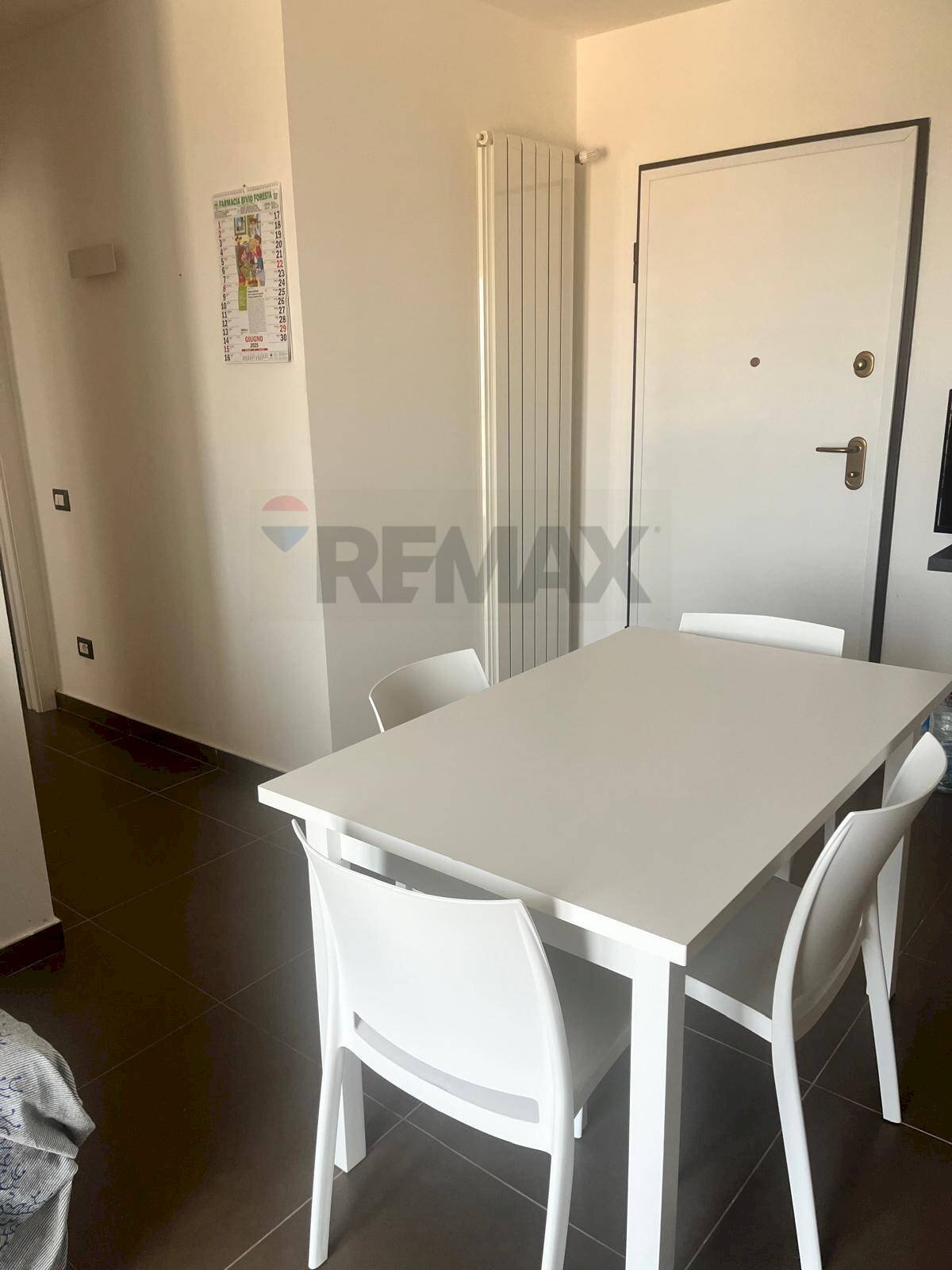 Sala da pranzo - Three-room apartment Papa Giovanni II
 
76, Carini - photo 3