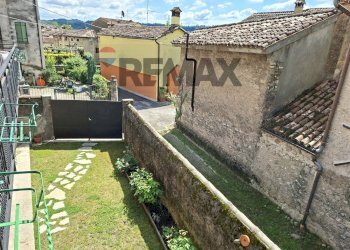 Giardino - Casa indipendente Vicolo Galileo Galilei
 
11, Cison di Valmarino - foto 45