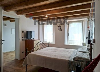 Camera / camera da letto - Casa indipendente Vicolo Galileo Galilei
 
11, Cison di Valmarino - foto 54
