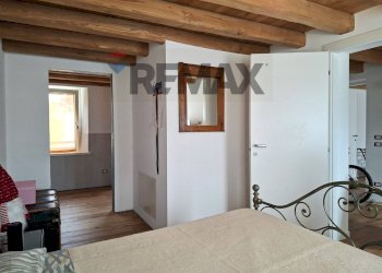 Camera / camera da letto - Casa indipendente Vicolo Galileo Galilei
 
11, Cison di Valmarino - foto 55
