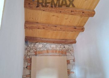 Dettagli - Casa indipendente Vicolo Galileo Galilei
 
11, Cison di Valmarino - foto 95