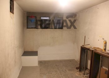 Hall / corridoio - Cellar / Attic Via Don Giovanni Minzoni
 
14, Gallarate - photo 2
