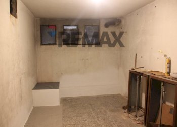 Hall / corridoio - Cellar / Attic Via Don Giovanni Minzoni
 
14, Gallarate - photo 4