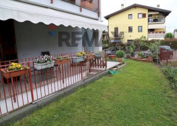 Giardino - Bilocale via Carlo Gazzulli
 
3, Sesto Calende - foto 2