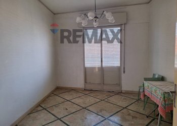 soggiorno - Four-room apartment viale della Resistenza
 
74, Comiso - photo 9