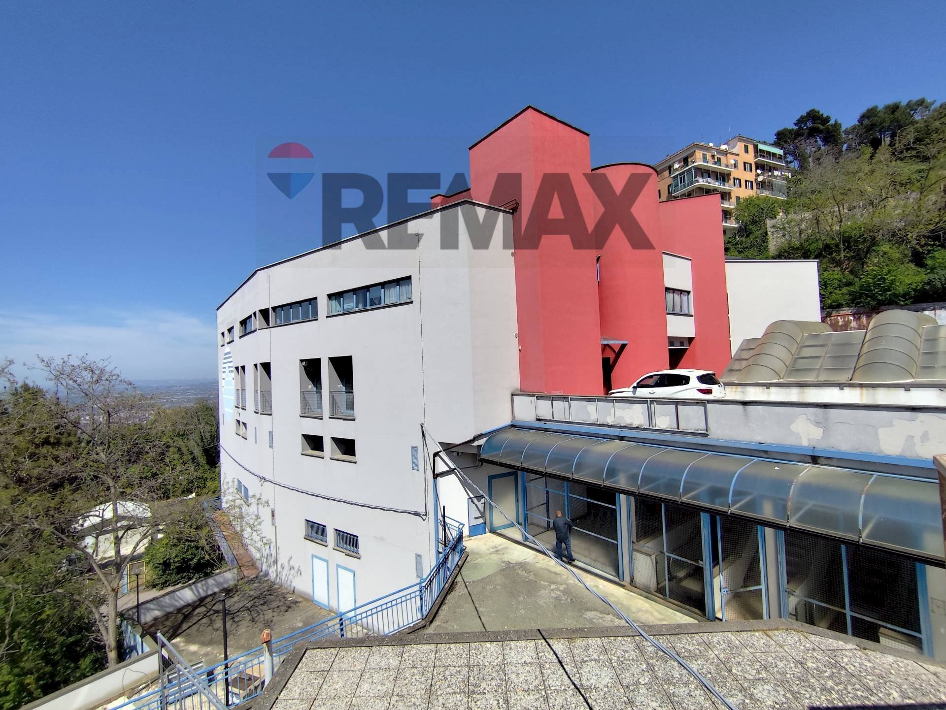 Edificio all\'aperto - Commercial Premises Viale Gran Sasso
 
1, Chieti - photo 1