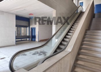 Scale - Commercial Premises Viale Gran Sasso
 
1, Chieti - photo 6