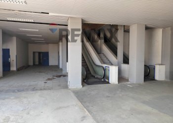 Parcheggio - Commercial Premises Viale Gran Sasso
 
1, Chieti - photo 8