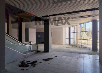 Parcheggio - Commercial Premises Viale Gran Sasso
 
1, Chieti - photo 10