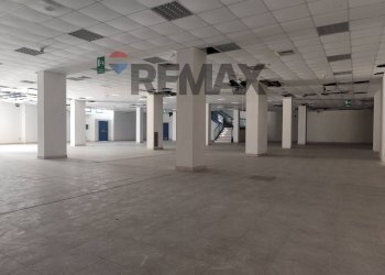 Parcheggio - Commercial Premises Viale Gran Sasso
 
1, Chieti - photo 26
