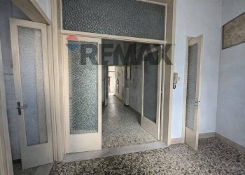 Hall / corridoio - Casa indipendente Via Alessandro Volta
 
18, Aradeo - foto 9