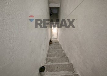 Scale - Casa indipendente Via Alessandro Volta
 
18, Aradeo - foto 12
