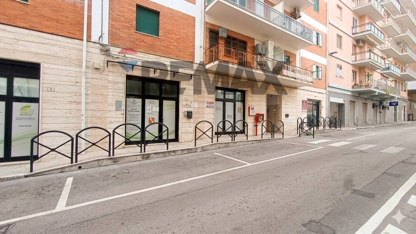 Edificio all\'aperto - Ufficio VIA CANNARSA
 
3-5, Termoli - foto 3
