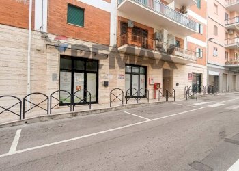 Edificio all\'aperto - Ufficio VIA CANNARSA
 
3-5, Termoli - foto 3