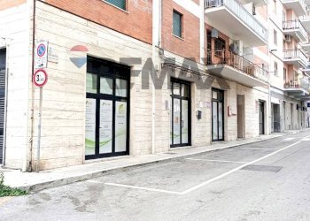 Edificio all\'aperto - Ufficio VIA CANNARSA
 
3-5, Termoli - foto 4
