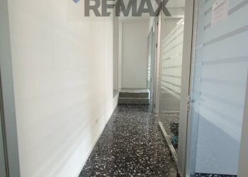 Hall / corridoio - Ufficio VIA CANNARSA
 
3-5, Termoli - foto 25