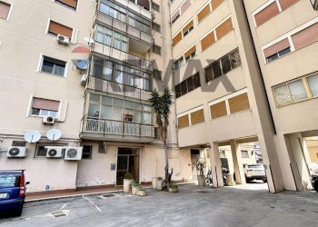 Edificio all\'aperto - Quadrilocale Via Orsa Maggiore
 
106, Palermo - foto 2