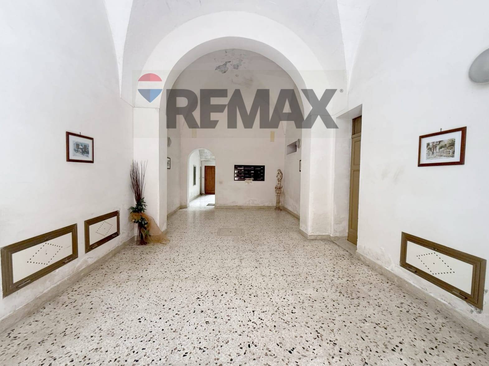 Hall / corridoio - Three-room apartment Via Carolina
 
8, Trapani - photo 3