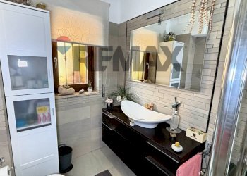 Bagno - Four-room apartment Via San Lorenzo
 
291/C, Palermo - photo 33
