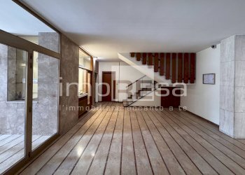 Foto 42 - Apartment Piazza Giustinian Recanati
 
1, Treviso - photo 42