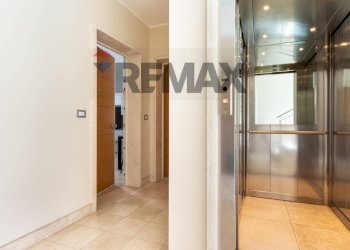 Hall / corridoio - Bilocale via Italia
 
81, Cagliari - foto 4